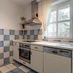 Haubarg Reetdachhaus Luettje Haubarg 펜션 *