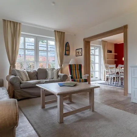 Haubarg Reetdachhaus Luettje Haubarg