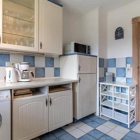 Haubarg Reetdachhaus Luettje Haubarg Feriehus *