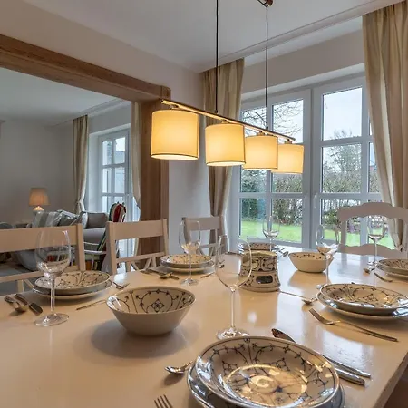 Feriehus Haubarg Reetdachhaus Luettje Haubarg *