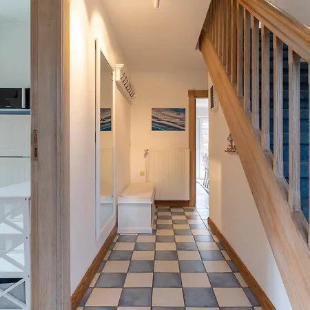 Haubarg Reetdachhaus Luettje Haubarg * Sankt Peter-Ording