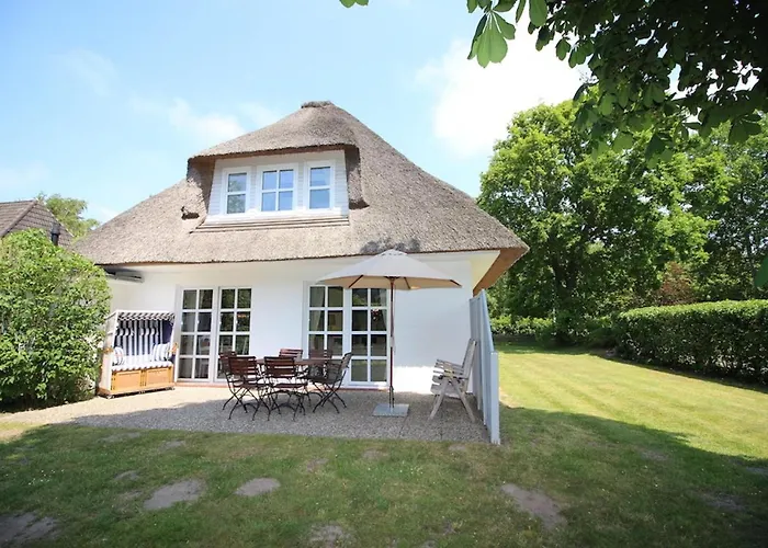 Haubarg Reetdachhaus Luettje Haubarg Semesterbostad Böhl