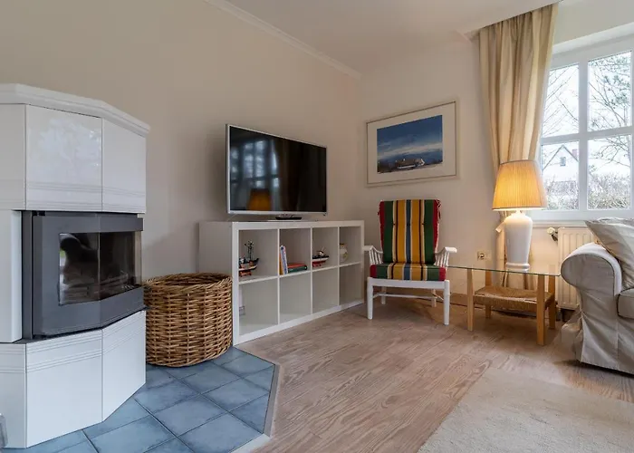 Haubarg Reetdachhaus Luettje Haubarg Semesterbostad *