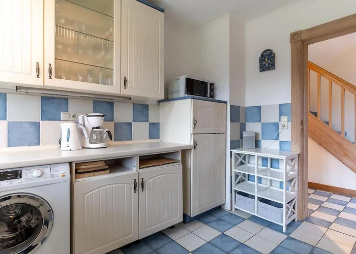 Haubarg Reetdachhaus Luettje Haubarg Semesterbostad *